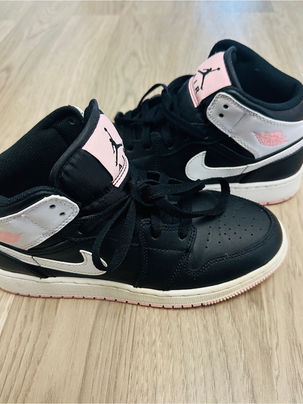 Jordan Kids Black & Pink High-Top Sneakers